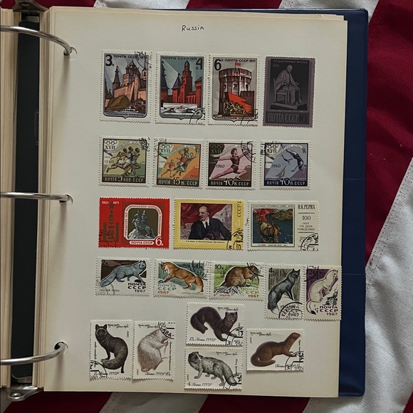 World Stamp Collection - Picture 16 of 17